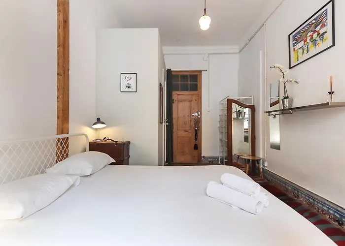 Downtown Vintage By Homing Pensión