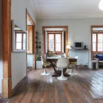 Downtown Vintage By Homing